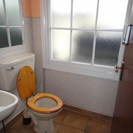 Bed & Breakfast On The Liffey 2*