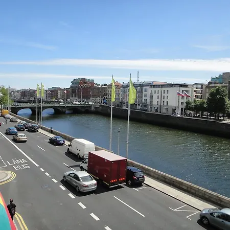 Oda ve Kahvaltı On The Liffey