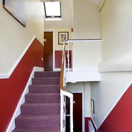 Bed and Breakfast On The Liffey 2*