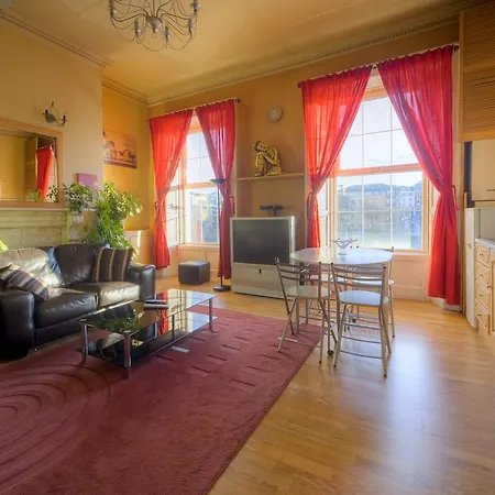 Bed and Breakfast On The Liffey